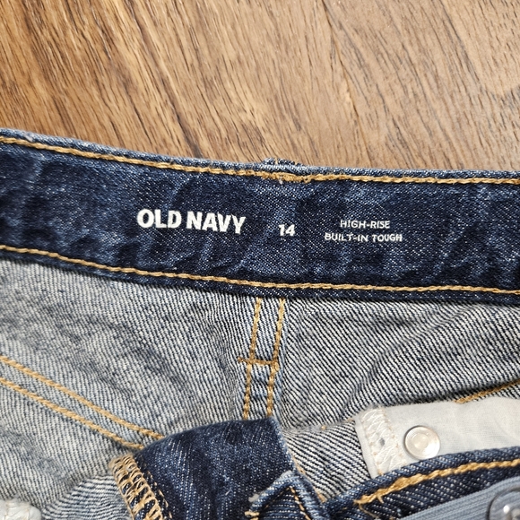 Old Navy Women's Shorts Size 14 High Rise Cut Off - Picture 3 of 3